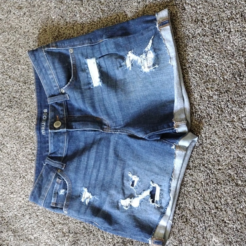 MAURICES cuffed stretch denim  jean shorts| Size 8